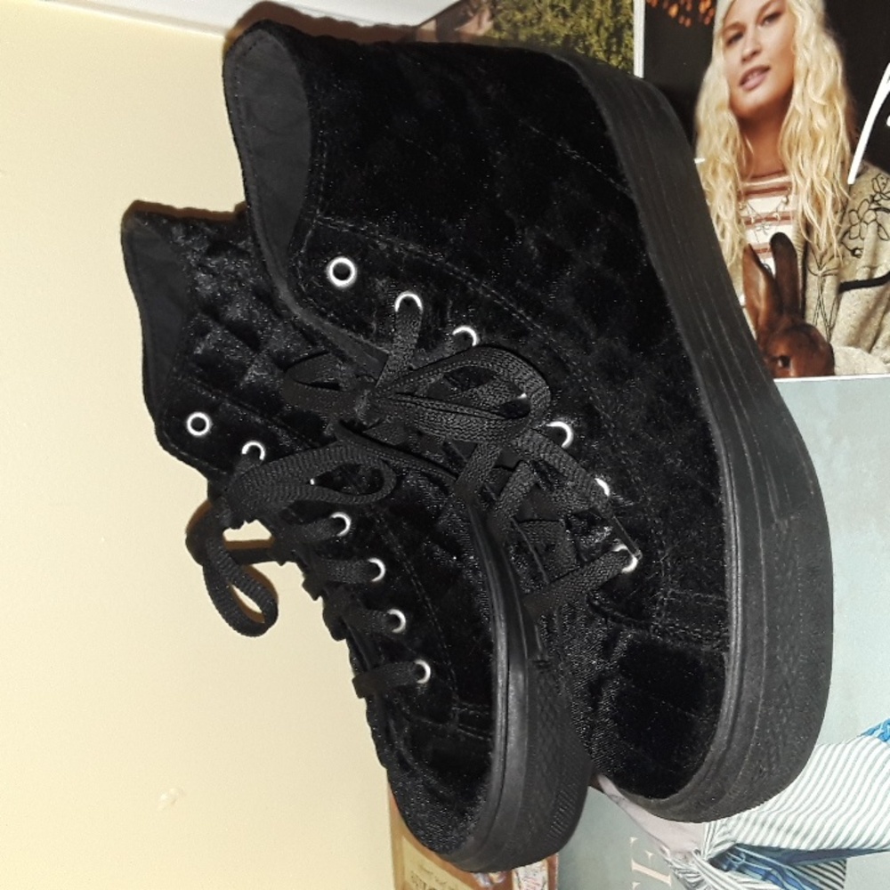 ASOS Black Velvet Platform High Top Sneakers EUR 38/US 7 Quilted Velvet Hi Tops